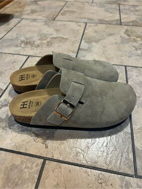 Suede Buckle Mules in Light Grey Never Worn‼️‼️